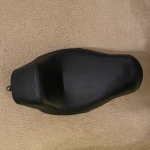 New Harley Davidson lowrider s solo seat